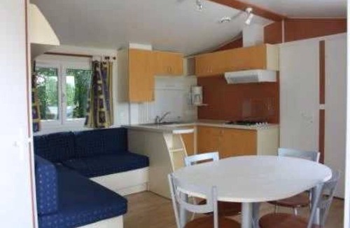 Clairvaux-les-Lacs House | Camping - Piscine - ccagfdf