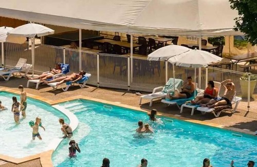 Clairvaux-les-Lacs House | Camping - Piscine - ccagfdf