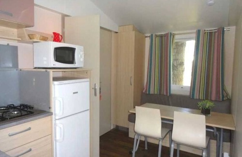 Serignan-Plage House | Camping - Piscine - ccageeh