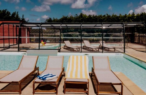 Pleumeur-Bodou House | Camping - Piscine - efaddh