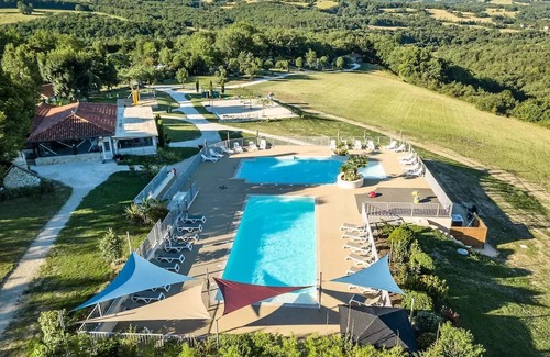 Seniergues House | Campsite Domaine de la Faurie* - COMFORT mobile home - 3 bedrooms for 6 people