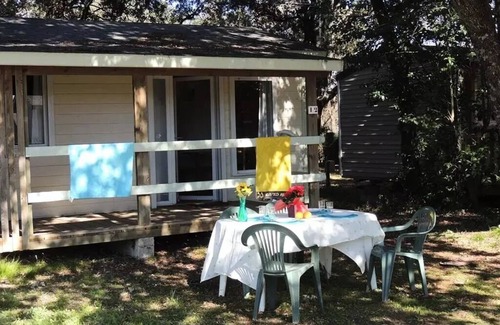 Boisseron Ski Chalet | Campsite Domaine de Gajan * - Chalet ECO 27m2 (2 bedrooms) - covered terrace - TV Included arv/departure Saturday 5 people