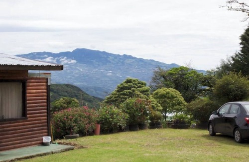 Roble House | Campsite+ event+rooms+mountain