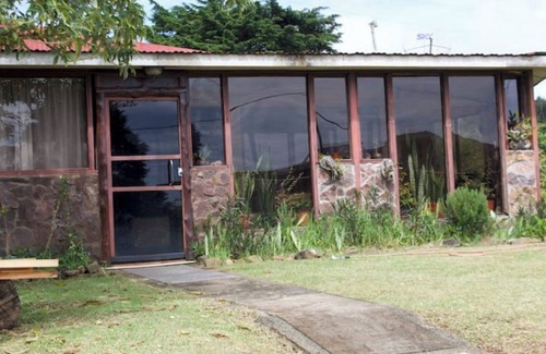 Roble House | Campsite+ event+rooms+mountain