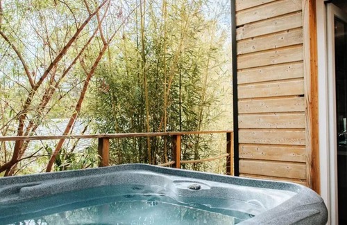 Bormes-Les-Mimosas Ski Chalet | Campsite Lou Cabasson * - Chalet Le Cap SPA (Max 2 adults) 2 persons