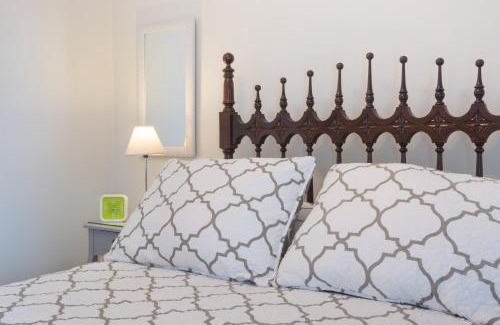 Ponta Delgada Villa | Canadian Villa