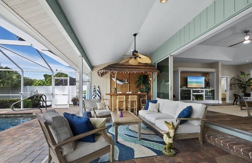 Laurel House | Canal-Front Luxury | Heated Saltwater Pool/Spa | Fishing Dock | Near the Beach!