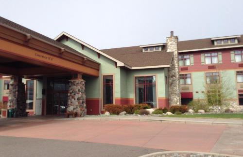 Downtown - Waterfront Hotel | Canal Park Lodge