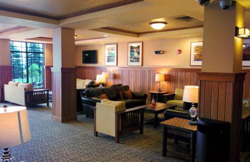 Downtown - Waterfront Hotel | Canal Park Lodge