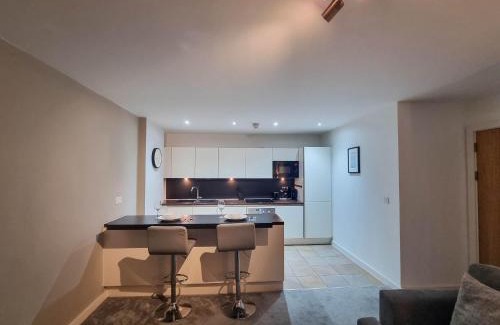 Castlefield Apartment | Canal Side Flat by City SuperHost