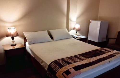 Faisalabad Hotel | Canal View Hotel
