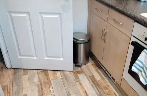 Hemel Hempstead Apartment | Canalside Chic – Your London Escape Starts Here! WIFI and Airport Transfers