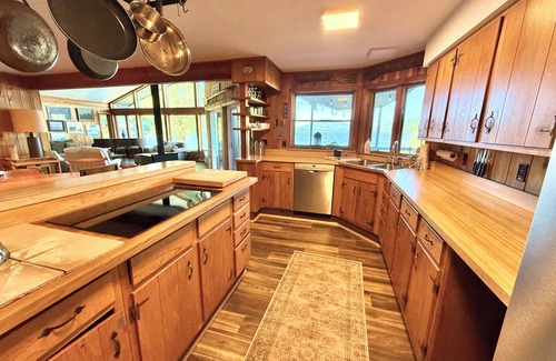 Naples House | Canandaigua Lake House on the Water