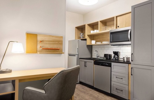 Bellefonte Hotel | Candlewood Suites Bellefonte by IHG