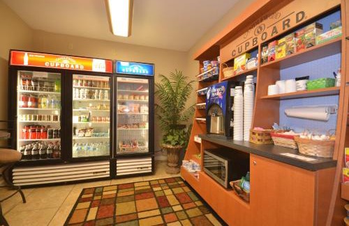 Clarksville Hotel | Candlewood Suites Clarksville by IHG