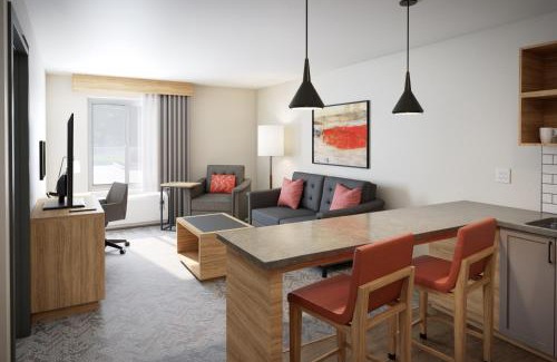 Auburn Hills Hotel | Candlewood Suites - Detroit - Auburn Hills by IHG