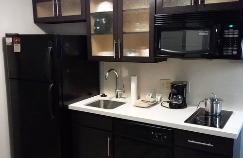 Alcoa Hotel | Candlewood Suites Knoxville Airport-Alcoa by IHG