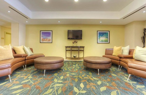 Mount Mourne Hotel | Candlewood Suites Mooresville/Lake Norman,NC by IHG
