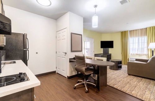 Parkrose Hotel | Candlewood Suites Portland Airport by IHG
