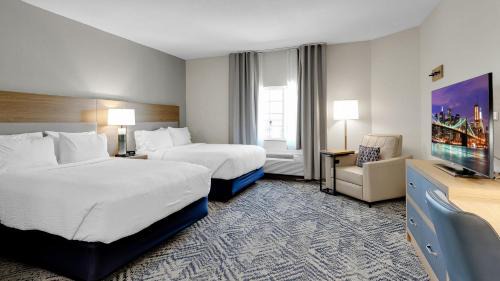 Downtown San Antonio Hotel | Candlewood Suites San Antonio Downtown by IHG