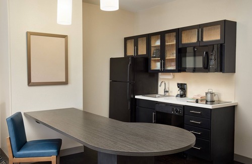 North Charleston Hotel | Candlewood Suites I-26 at Northwoods Mall by IHG