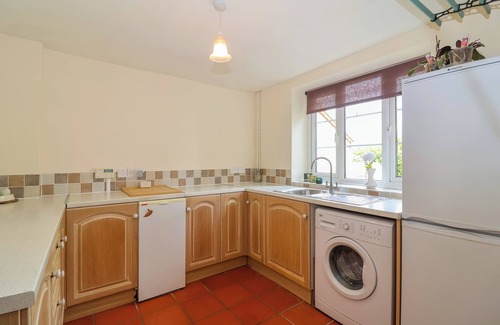 Bridgwater Cottage | CANNY CROFT, pet friendly, character holiday cottage in Street