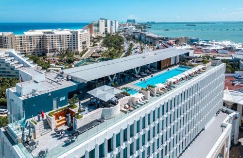 La Isla Hotel | Canopy By Hilton Cancun La Isla