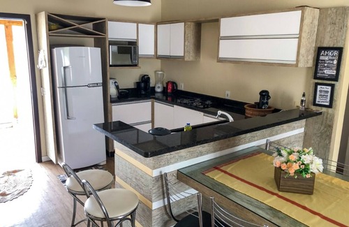 Santa Lidia House | Cantinho da Familia - House with pool in Penha close to the Beto Carrero park