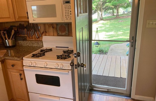 Rockbridge Cottage | Cantwell Cliffs Cottage
