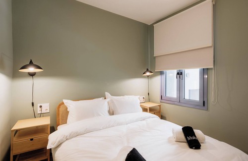 Volos City Centre Hotel | Canvas Color Your Stay