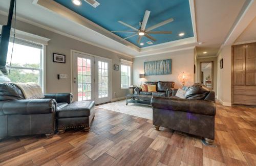 Canyon Lake House | Canyon Lake Home with Spacious Deck and Backyard!