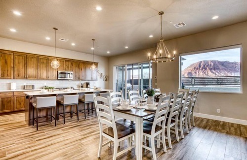Ivins House | Canyon View Oasis - With Stunning Canyon Views from Private Pool and Balcony!