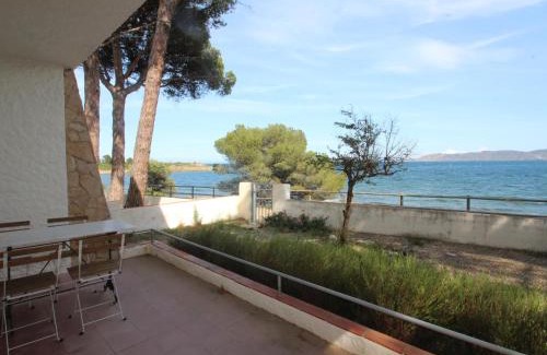 Llanca House | CAP DE RAS - Casa individual situada en primera línea de mar, con magníficas vistas de la playa de Cap de Ras de Llançà - ES-228-185