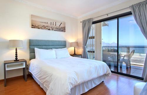 Bloubergstrand Apartment | Cap Du Mont Cape Town