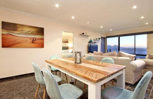 Bloubergstrand Apartment | Cap Du Mont Cape Town