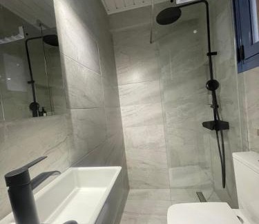 Lavreotiki House | Cap Sounion, Seafront Apartment