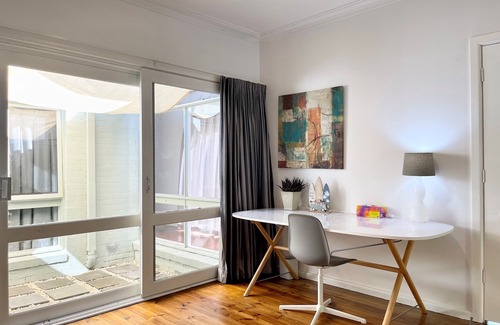 Frankston South House | Capelink Atop Prestigious Oliver's Hill: Longer Stay Welcome