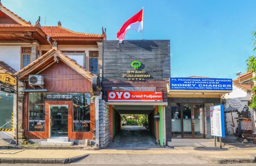Raya Kuta Hotel | Capital O 1666 Grand Pudjawan Hotel Near Kuta Beach