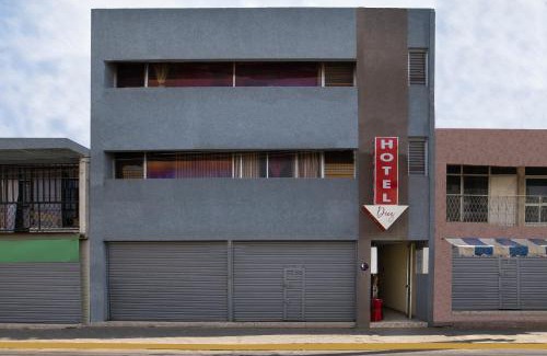 Celaya Hotel | Capital O Hotel Diez