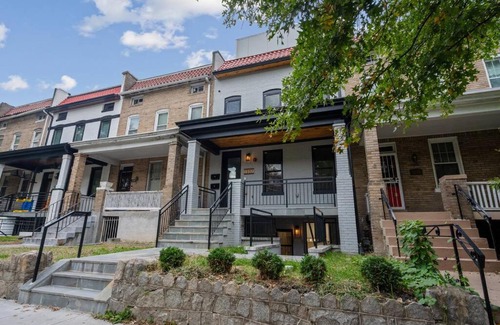 Petworth Apartment | Capitol View1 Townhouse Condo