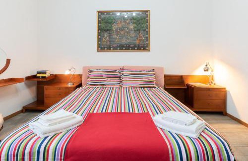 Careggi Rifredi Apartment | Cappuccini Florence Family & Group 3 Bedrooms Jacuzzi Fast Wi-Fi Air Conditioned Tram