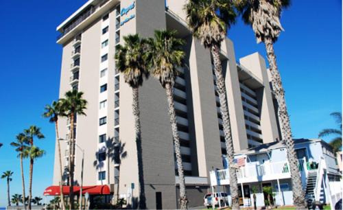 North Pacific Beach Hotel | Capri Beach Accommodations at Capri By The Sea
