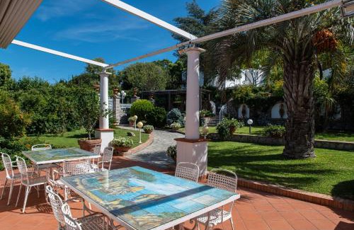 Anacapri Villa | Capri Villa Vittoria by Capri Property