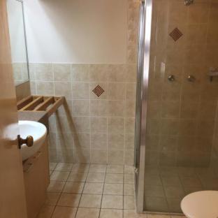 Broadbeach Apartment | Capricornia Apartments