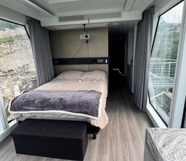 Queretaro Cabin | Capsule Mountain