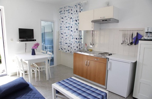 Island Hvar House | Captain Niko's House Apt 1 within large renovated house with spacious courtyard