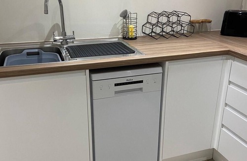 Bradford Apartment | Captivating 2-bed Apartment in Bradford