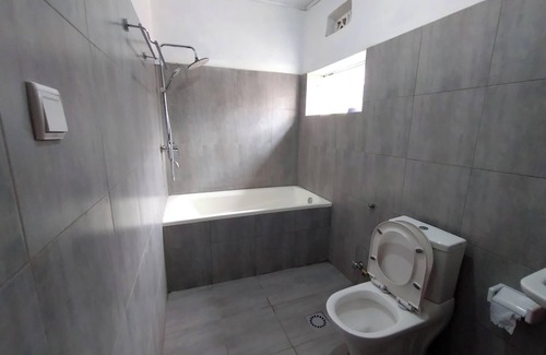 Kigali House | Captivating 4-bed House - Garden & Free Parking