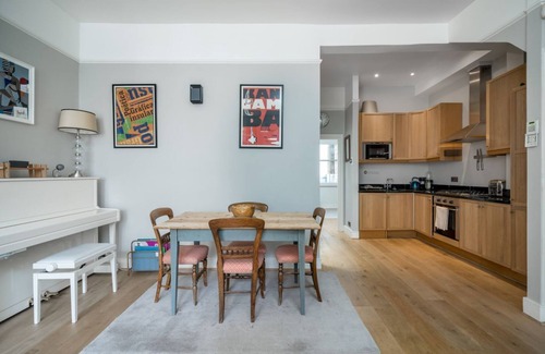 Town Apartment | Captivating flat in Fulham
