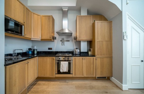 Town Apartment | Captivating flat in Fulham